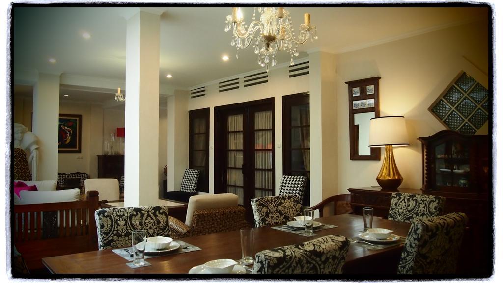 Ciwulan 36 Guest House Bandung Dış mekan fotoğraf