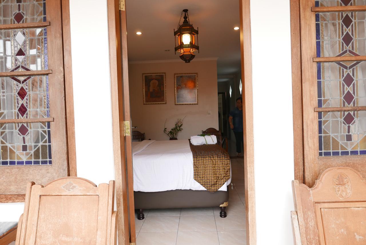 Ciwulan 36 Guest House Bandung Dış mekan fotoğraf